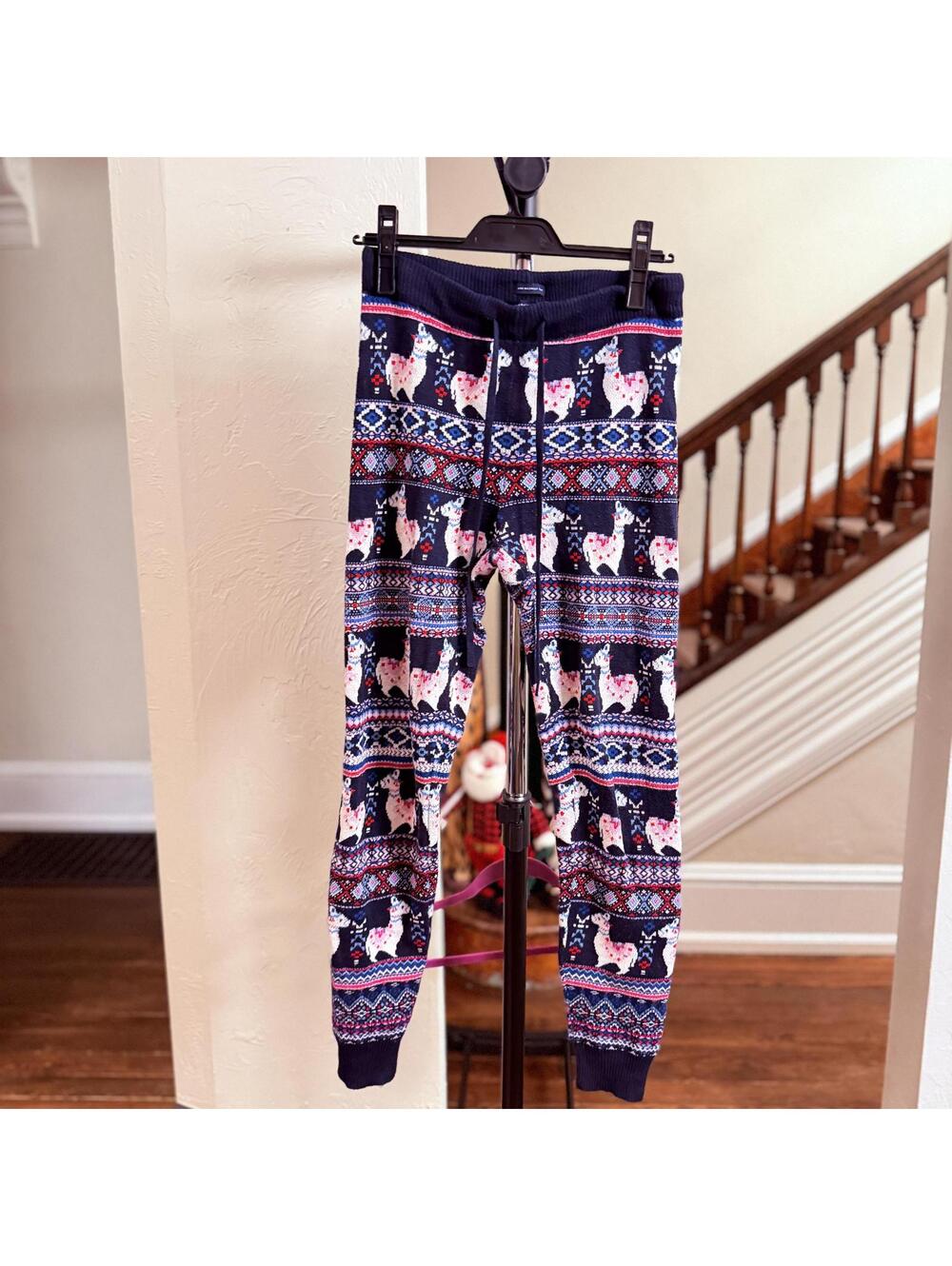 American Eagle Women's Navy Blue Llama Print Joggers